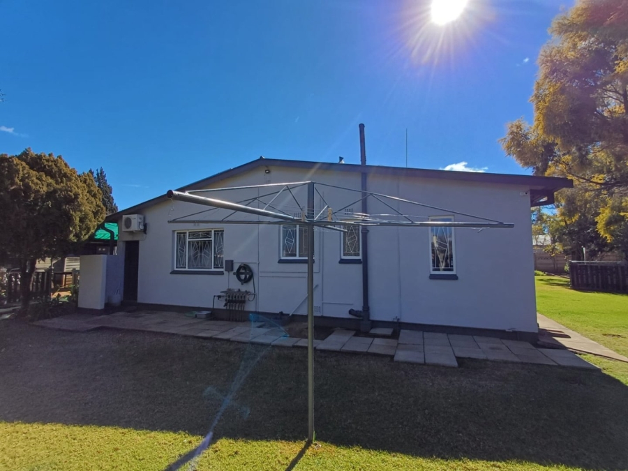 3 Bedroom Property for Sale in Roosheuwel North West